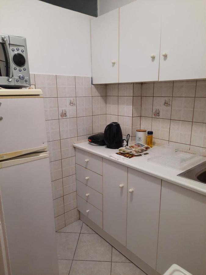 شقة Lousi House أثينا المظهر الخارجي الصورة