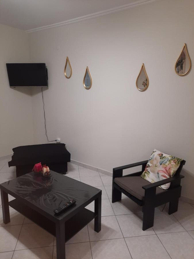 شقة Lousi House أثينا المظهر الخارجي الصورة